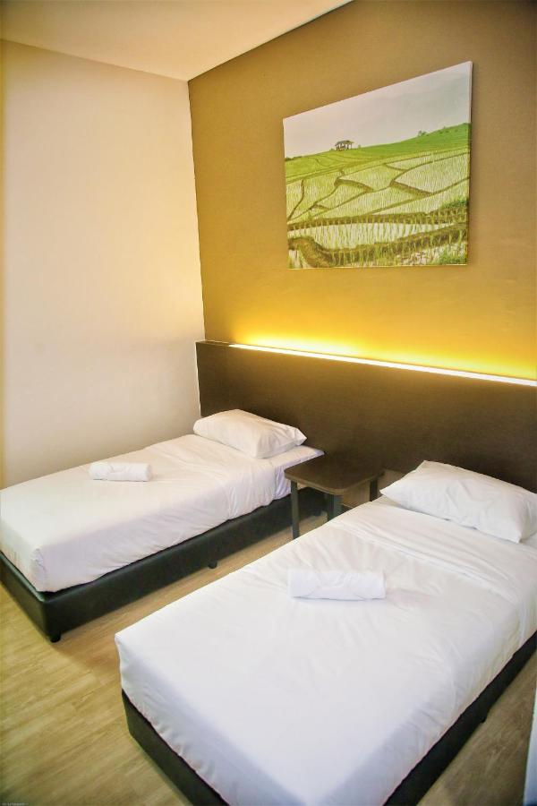 Padi Padi Hotel Kangar Eksteriør billede