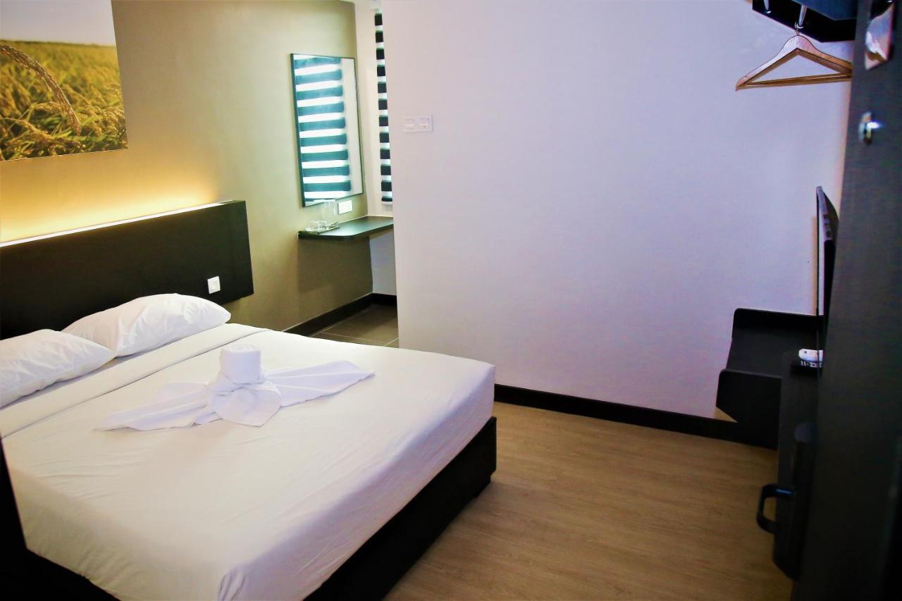 Padi Padi Hotel Kangar Eksteriør billede